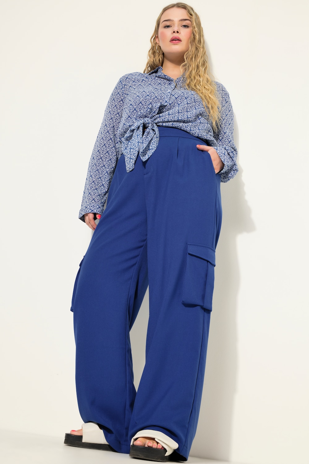 Große Größen Cargohose, Damen, blau, Größe: 56, Polyester/Viskose, Studio Untold