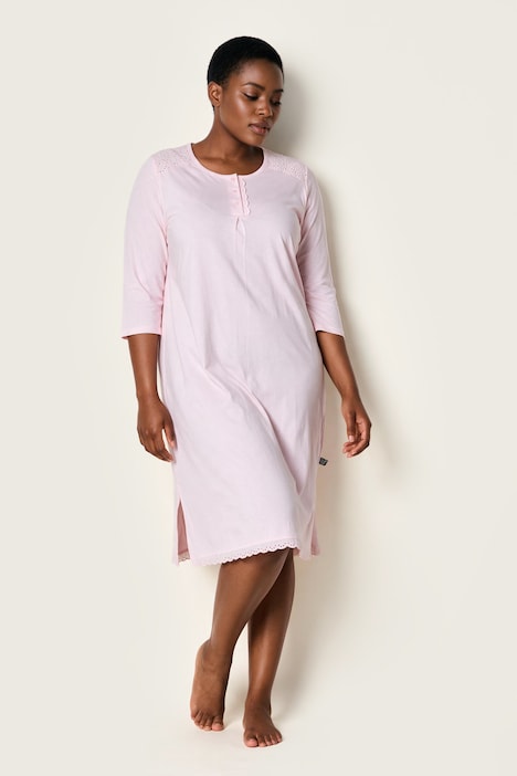 Chemise de nuit à col rond et manches 3/4, broderie ajourée et pli décoratif