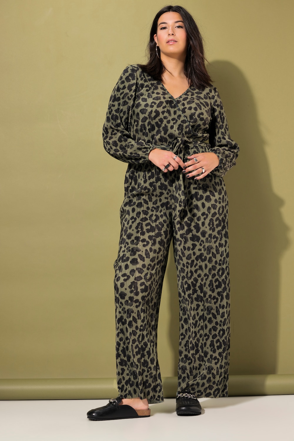 Große Größen Jumpsuit, Damen, grün, Größe: 42/44, Polyester, Studio Untold