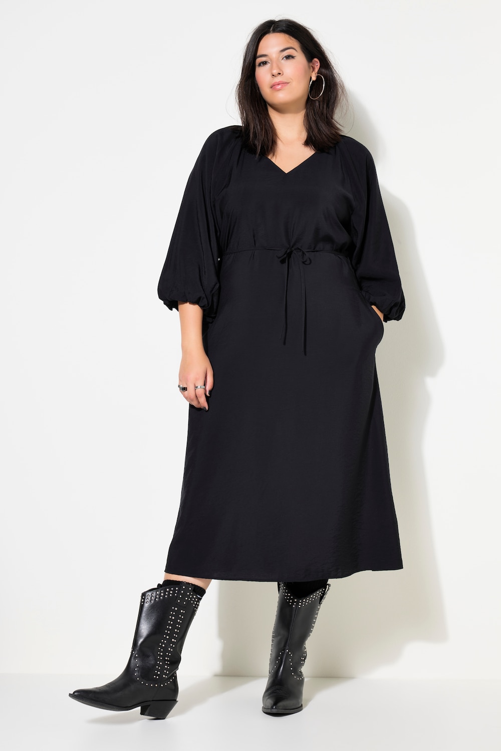 Große Größen Maxikleid, Damen, schwarz, Größe: 46/48, Viskose/Synthetische Fasern, Studio Untold