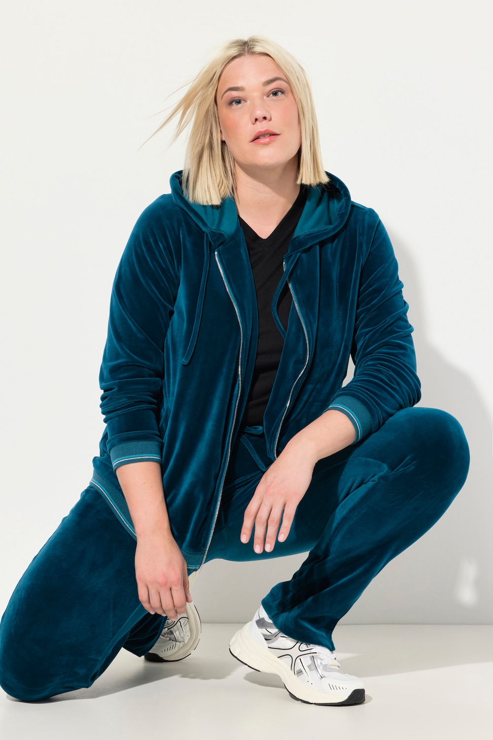 Große Größen Samt-Sweatjacke, Damen, blau, Größe: 54/56, Polyester, Ulla Popken