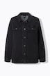 Chaqueta vaquera, forro de borreguito, corte boxy, cuello de camisa