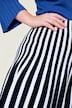 Jupe midi en maille, rayures, ceinture élastique et coupe évasée