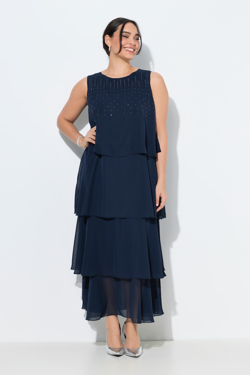 Chiffon-Maxikleid, Volants, U-Boot-Ausschnitt, ärmellos