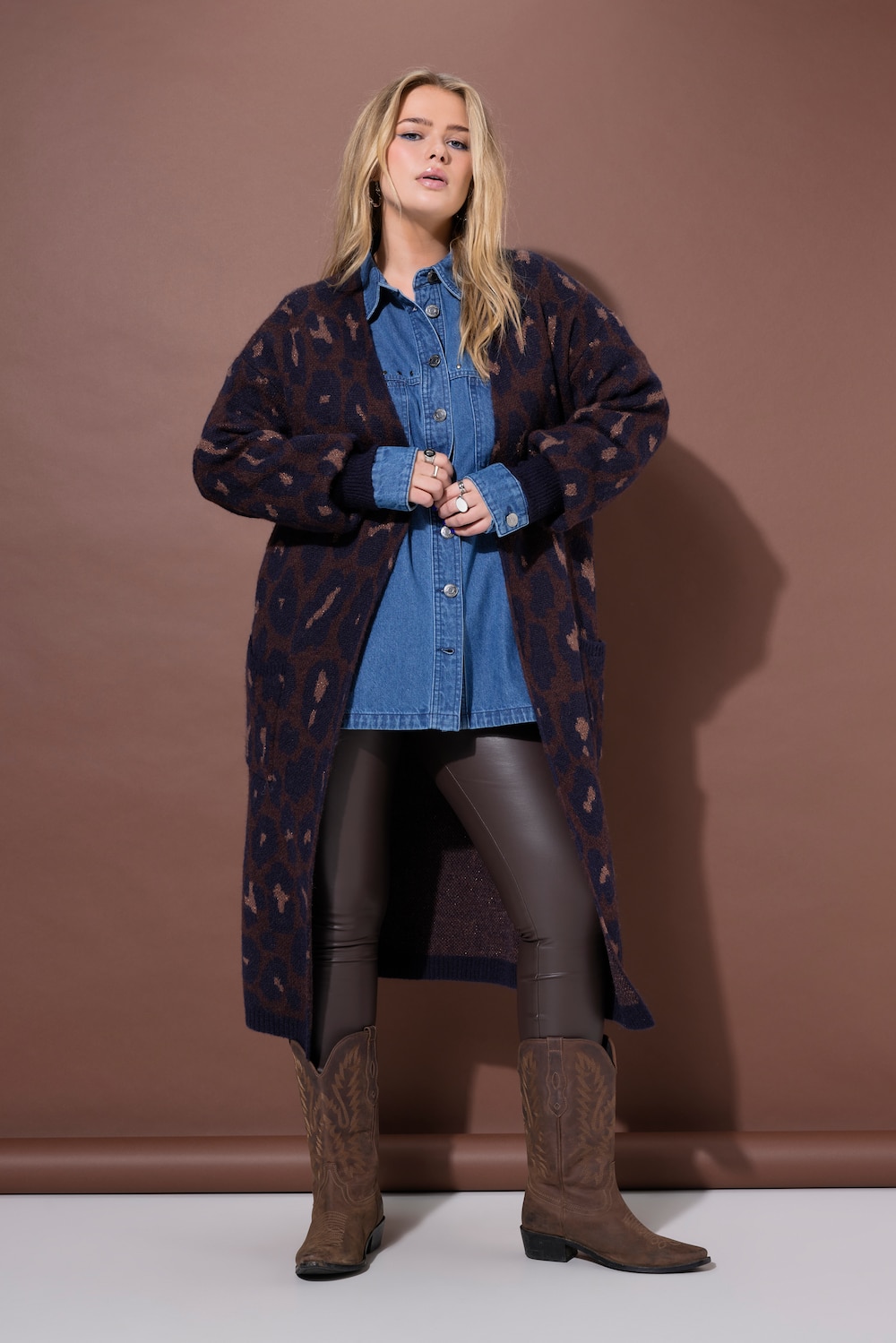 Long-Strickjacke, oversized, Glitzer-Leo
