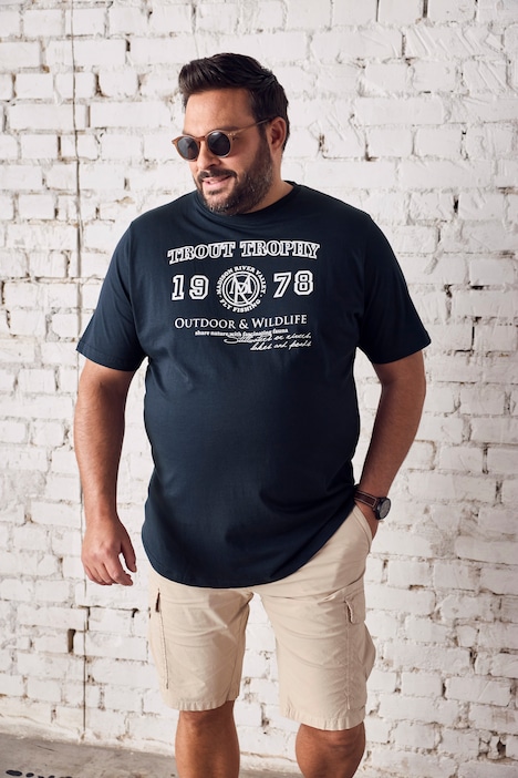 T-paita, lyhyet hihat, printti rinnassa, suurin koko 8XL