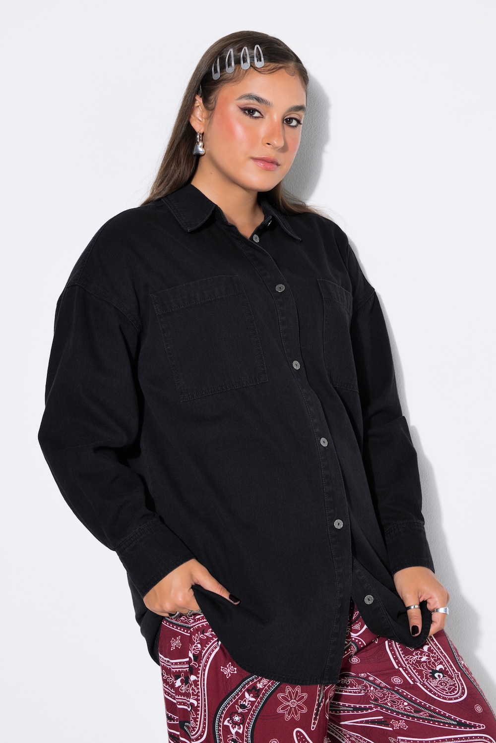 Jeanshemd, oversized, Knopfleisten-Stickerei
