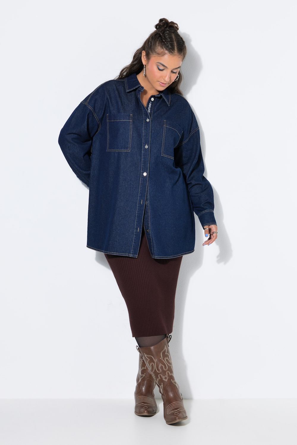 Jeanshemd, oversized, Knopfleisten-Stickerei
