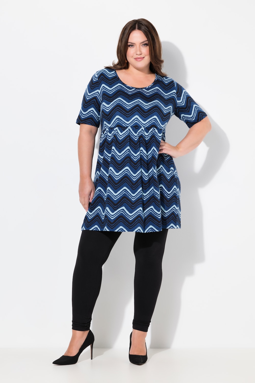 Thumbnail - Große Größen Longshirt, Damen, schwarz, Größe: 46/48, Baumwolle, Ulla Popken