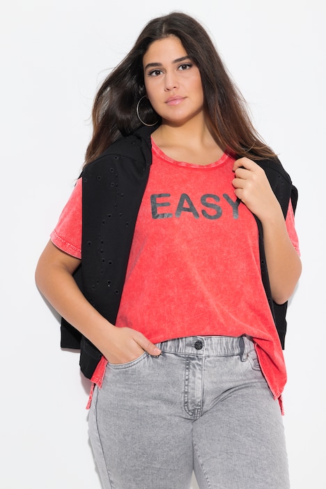 T-shirt classica con EASY, scollo a girocollo e mezze maniche