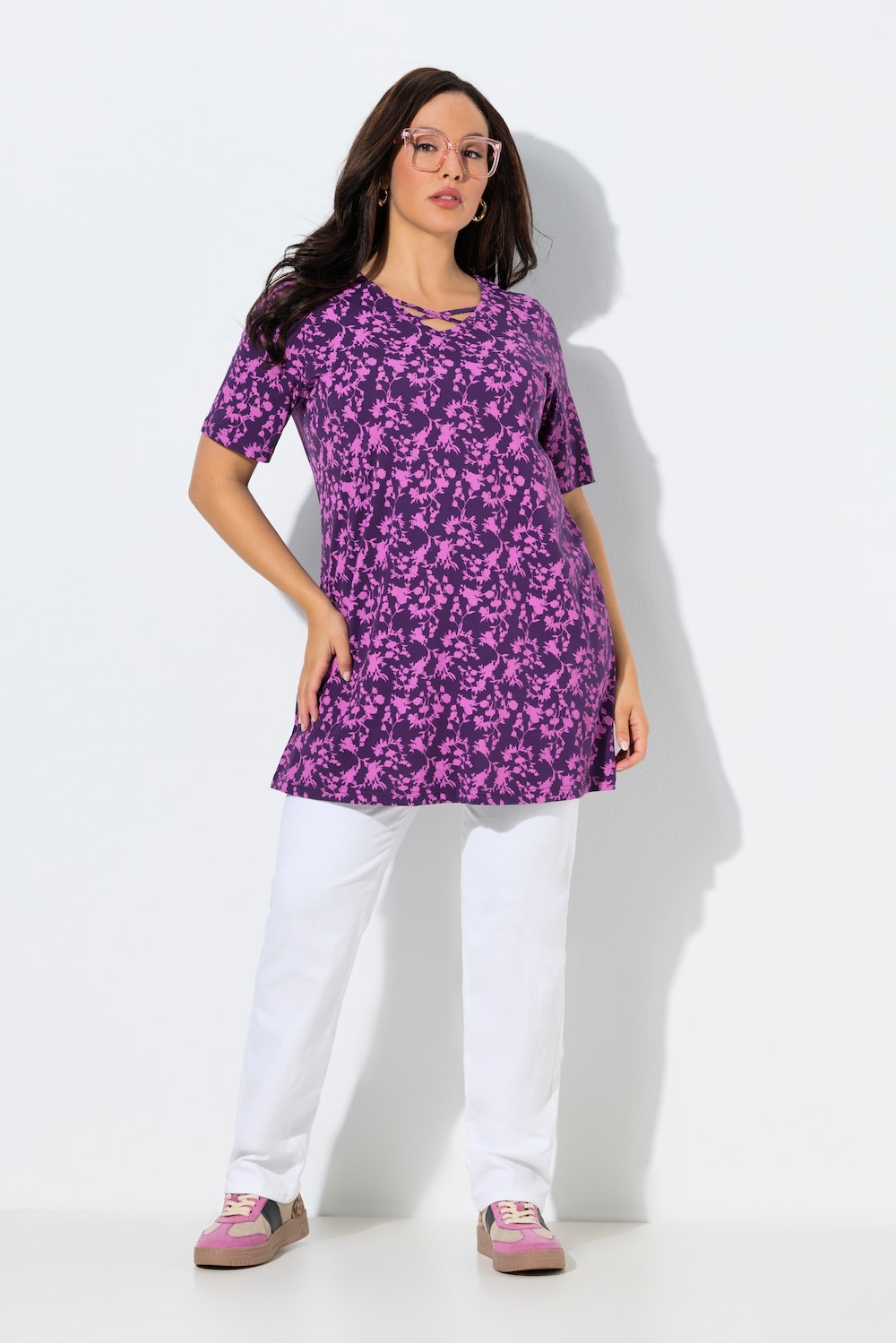 T-Shirt, Zierbänder, V-Ausschnitt, Halbarm