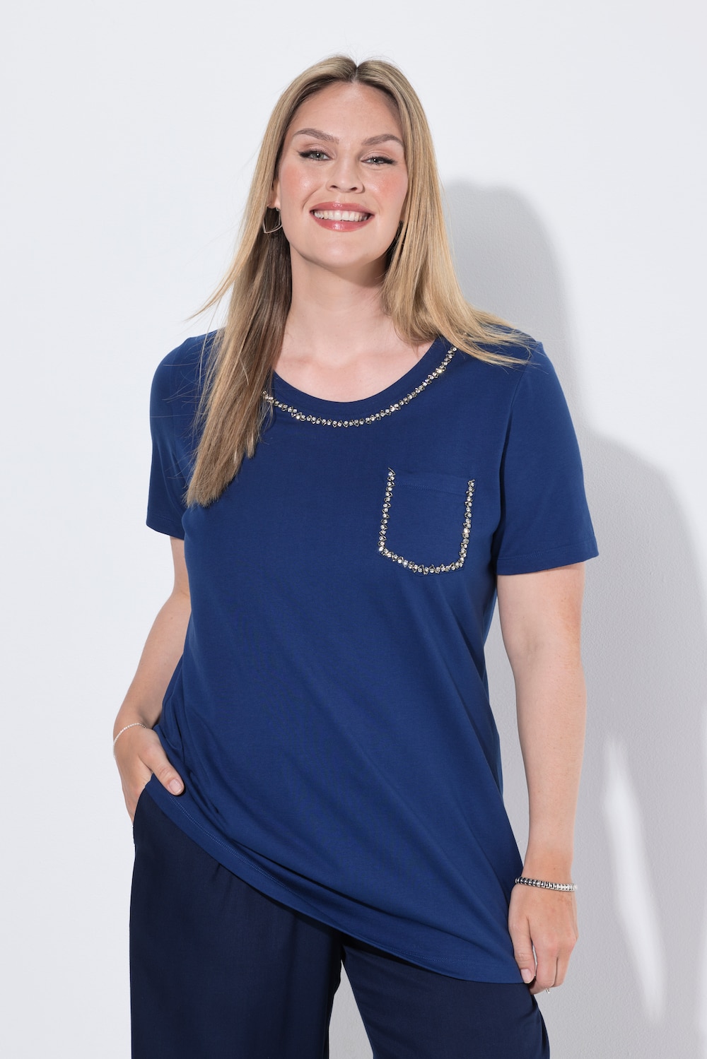 T-Shirt, bequeme Passform, Zierketten