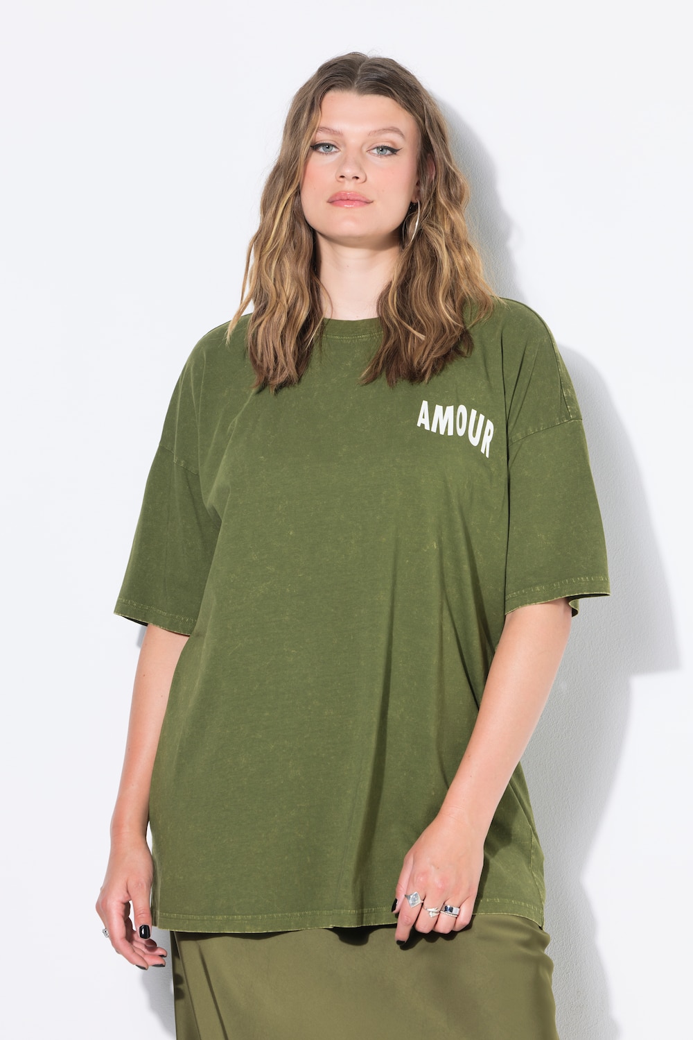 T-Shirt, oversized, acid washed, AMOUR-Rückenprint