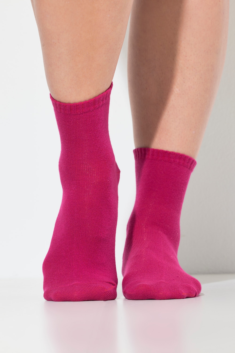 Große Größen Glow-in-the-Dark-Strümpfe, Damen, lila, Größe: 39-42, Baumwolle/Synthetische Fasern, Ulla Popken