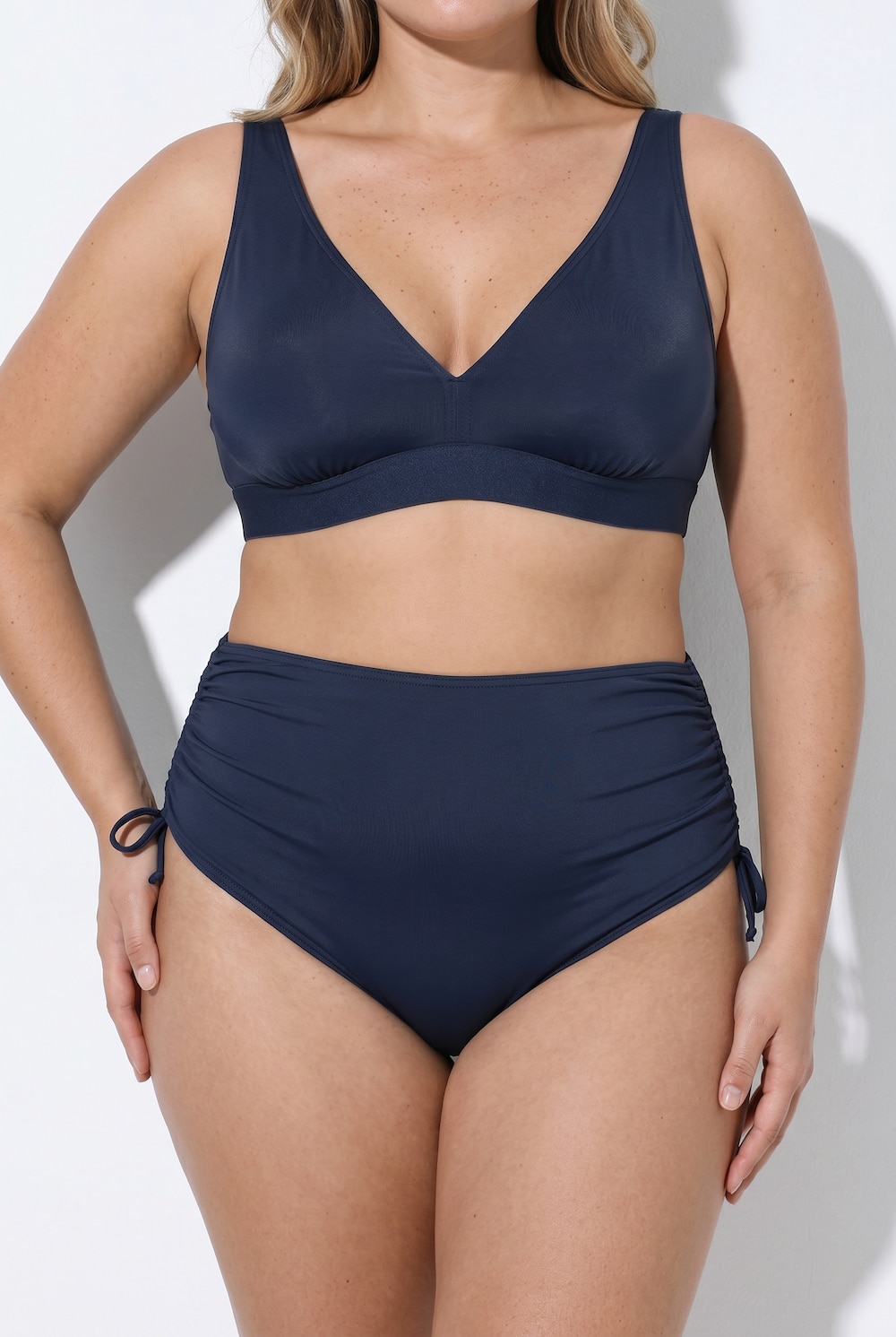 Bikini-Slip, Raffband, Vorderfutter