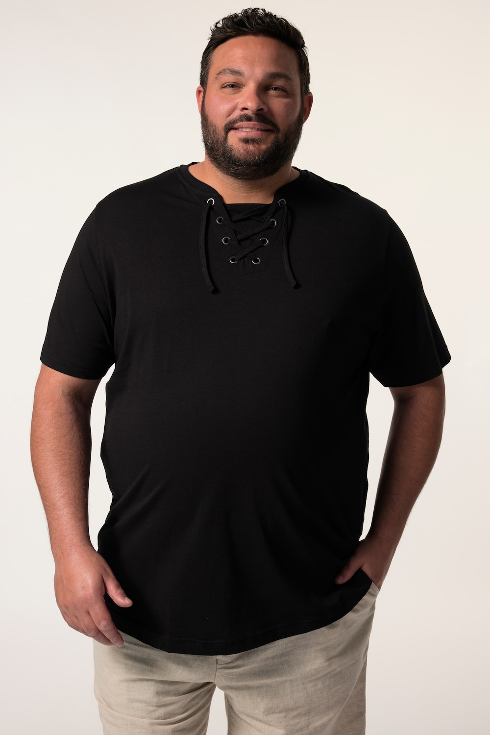 Men+ T-Shirt, Halbarm, Rundhals mit Schnürung, bis 8 XL