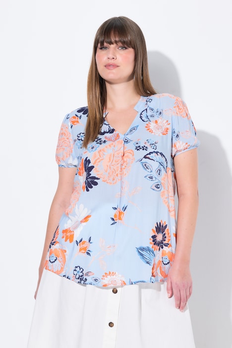 Blouse à fleurs, décolleté en V et manches courtes, col légèrement montant