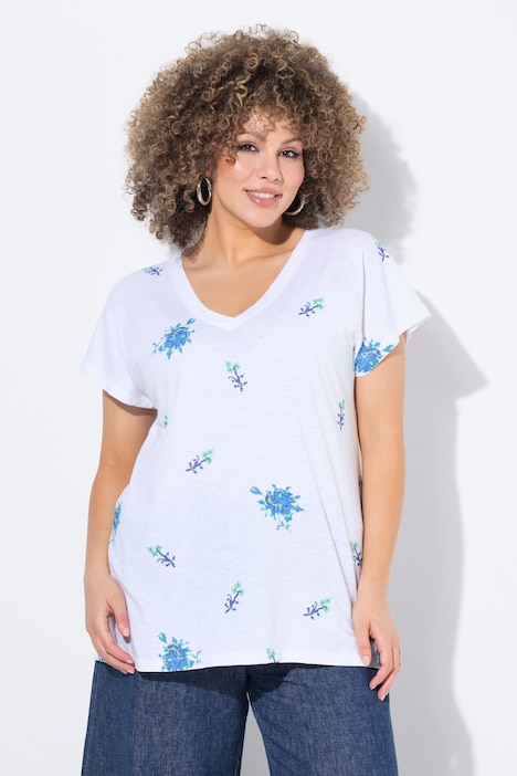 T-shirt oversize avec broderies, décolleté en V et manches courtes