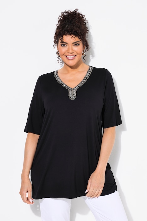 Rhinestone Neckline Short Sleeve V-Neck Tee