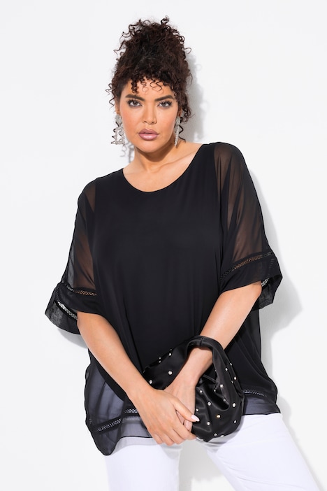 Mantella in chiffon dal taglio oversize con pizzo, scollo a girocollo e maniche a 3/4