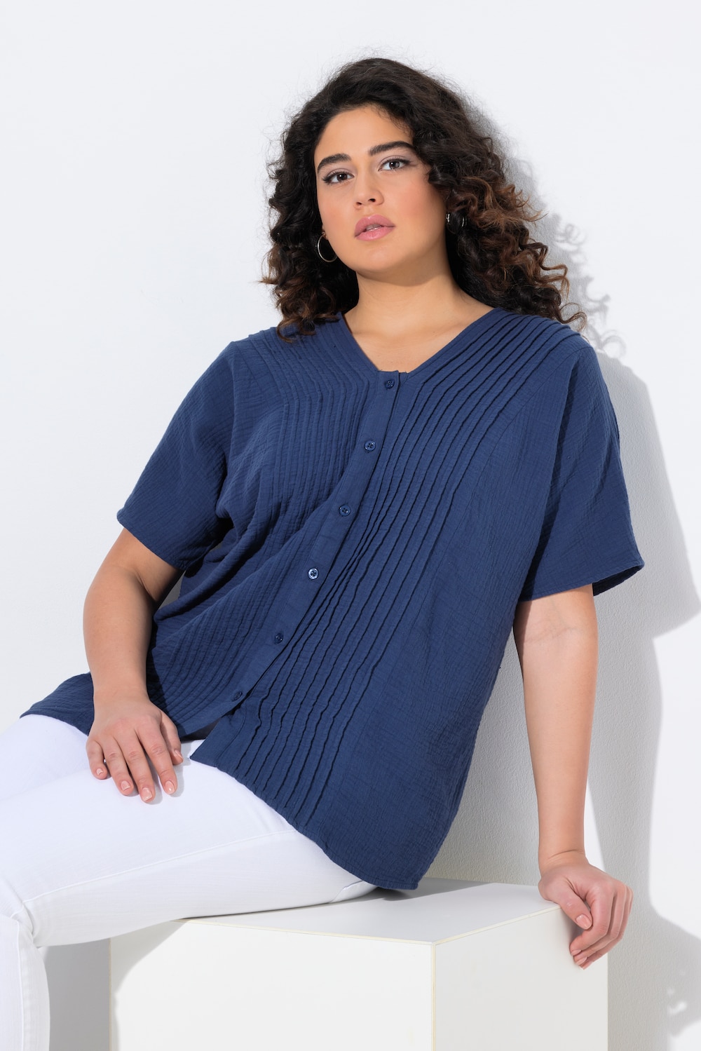 Mousseline blouse, oversized, biesjes, V-hals, korte mouwen