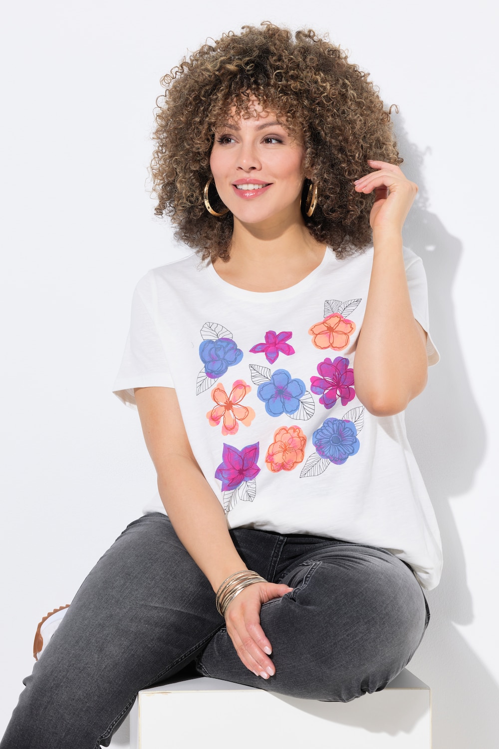 T-shirt, bloemen, A-lijn, ronde hals, korte mouwen
