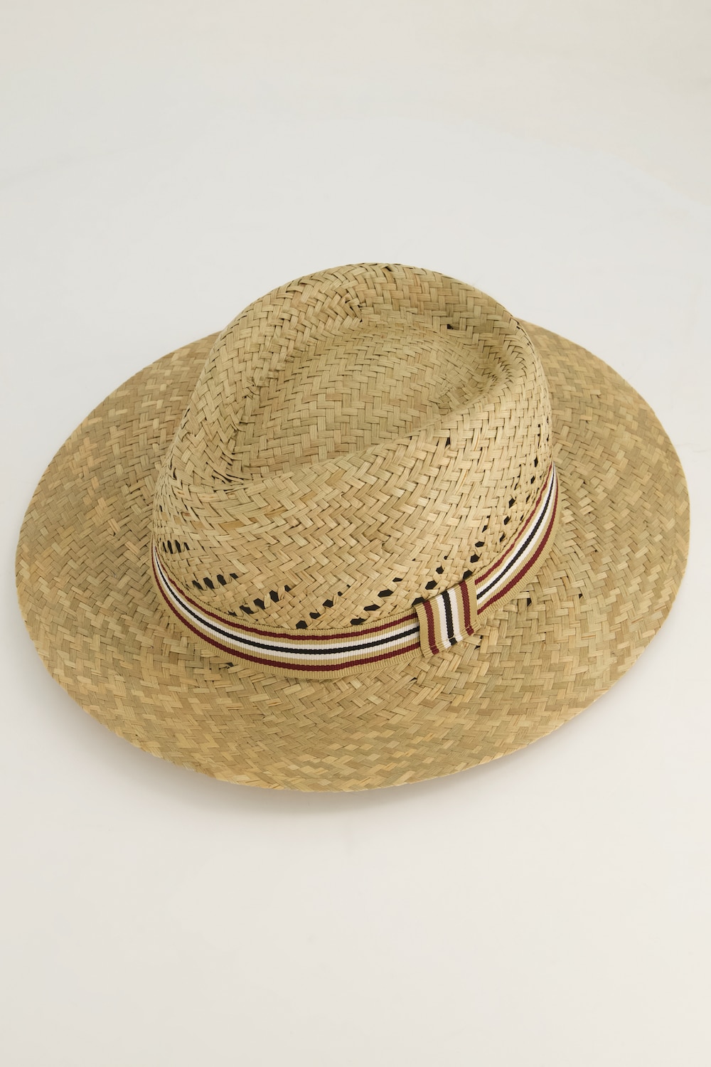 Chapeau en paille tressée