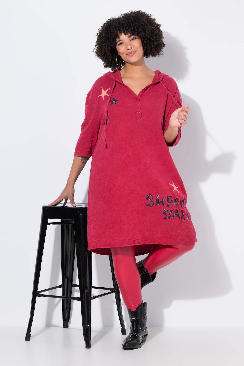 Mousseline jurk, oversized, sterren, capuchon