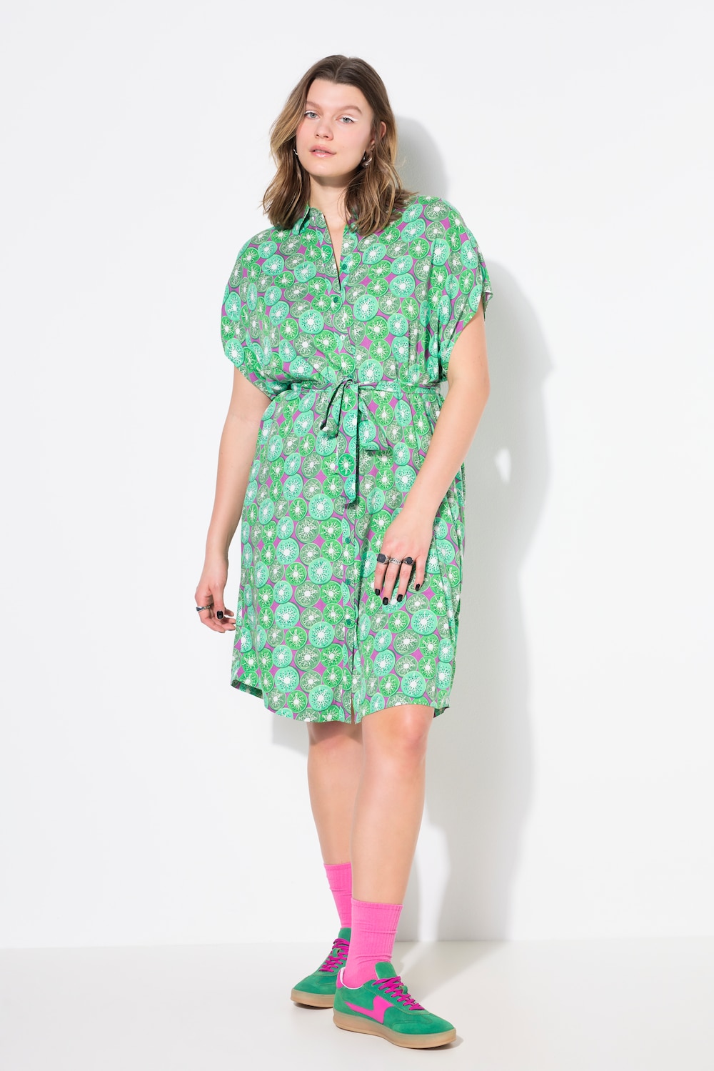 Hemdblusen-Midikleid, Fruits-Print, Bindegürtel