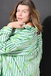 Blusa de rayas, oversize, estampado de fruta en las rayas