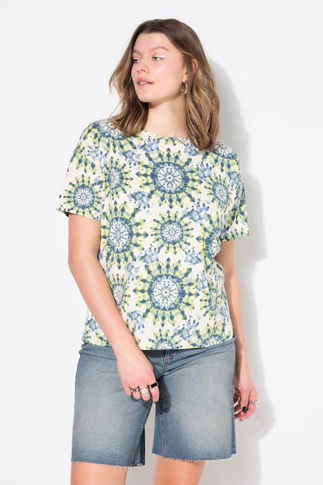 T-shirt dal taglio oversize con stampa batik