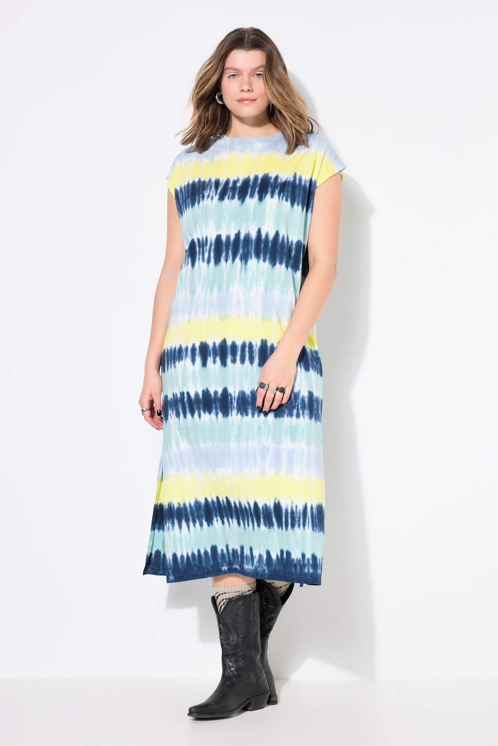 Jersey-Midikleid, leicht oversized, Alloverprint, Schulter-Akzent.