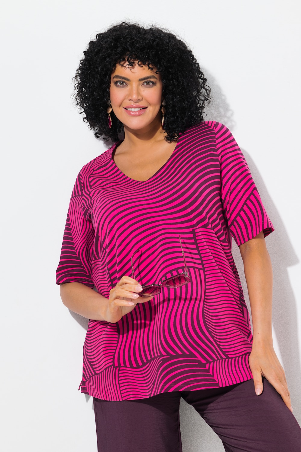 T-Shirt, grafischer Druck, A-Linie, V-Ausschnitt, Halbarm