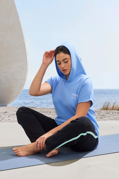 Sweat-shirt technique à capuche, sans manches, séchage rapide