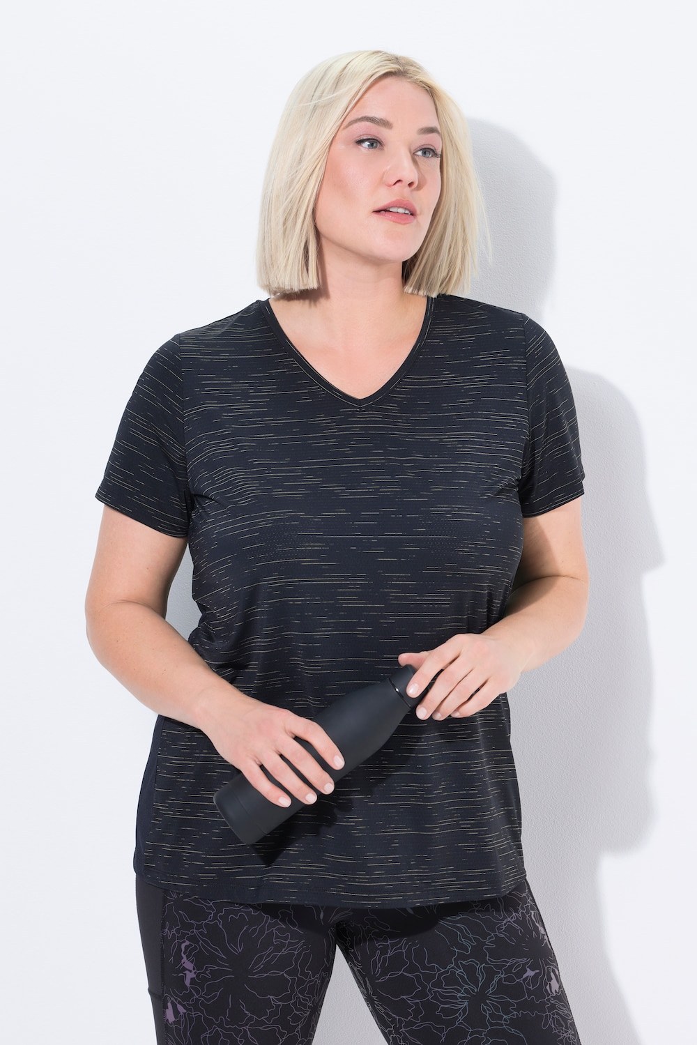 Funktionsshirt, Mesheinsätze, V-Ausschnitt, Halbarm