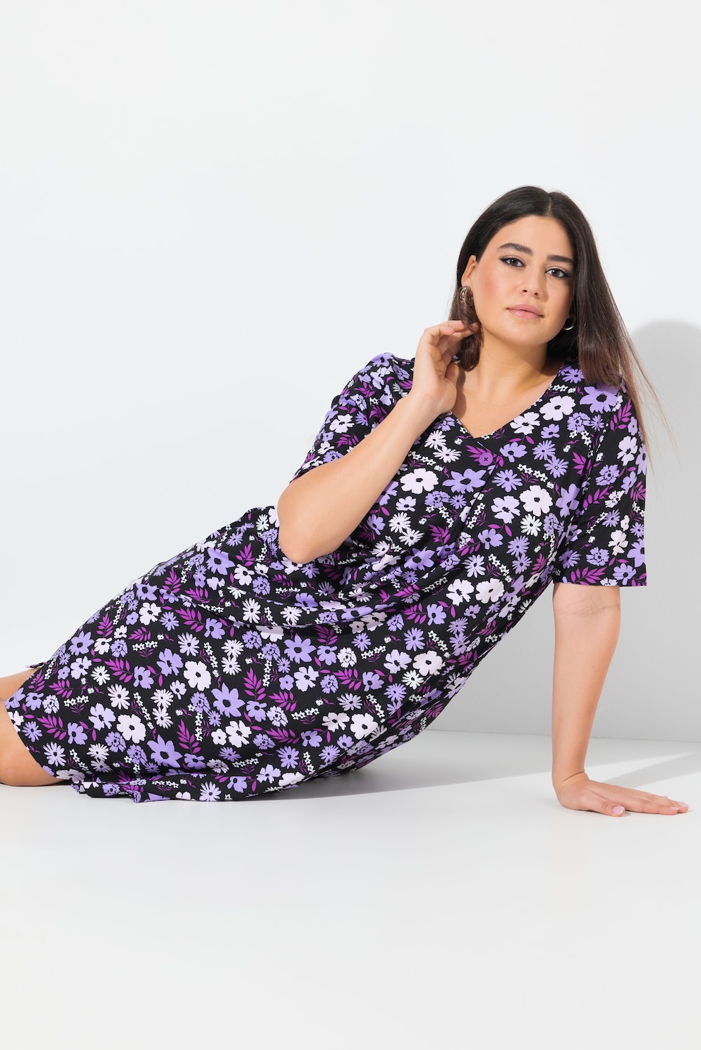 Jerseykleid, Blüten, A-Linie, V-Ausschnitt, Halbarm
