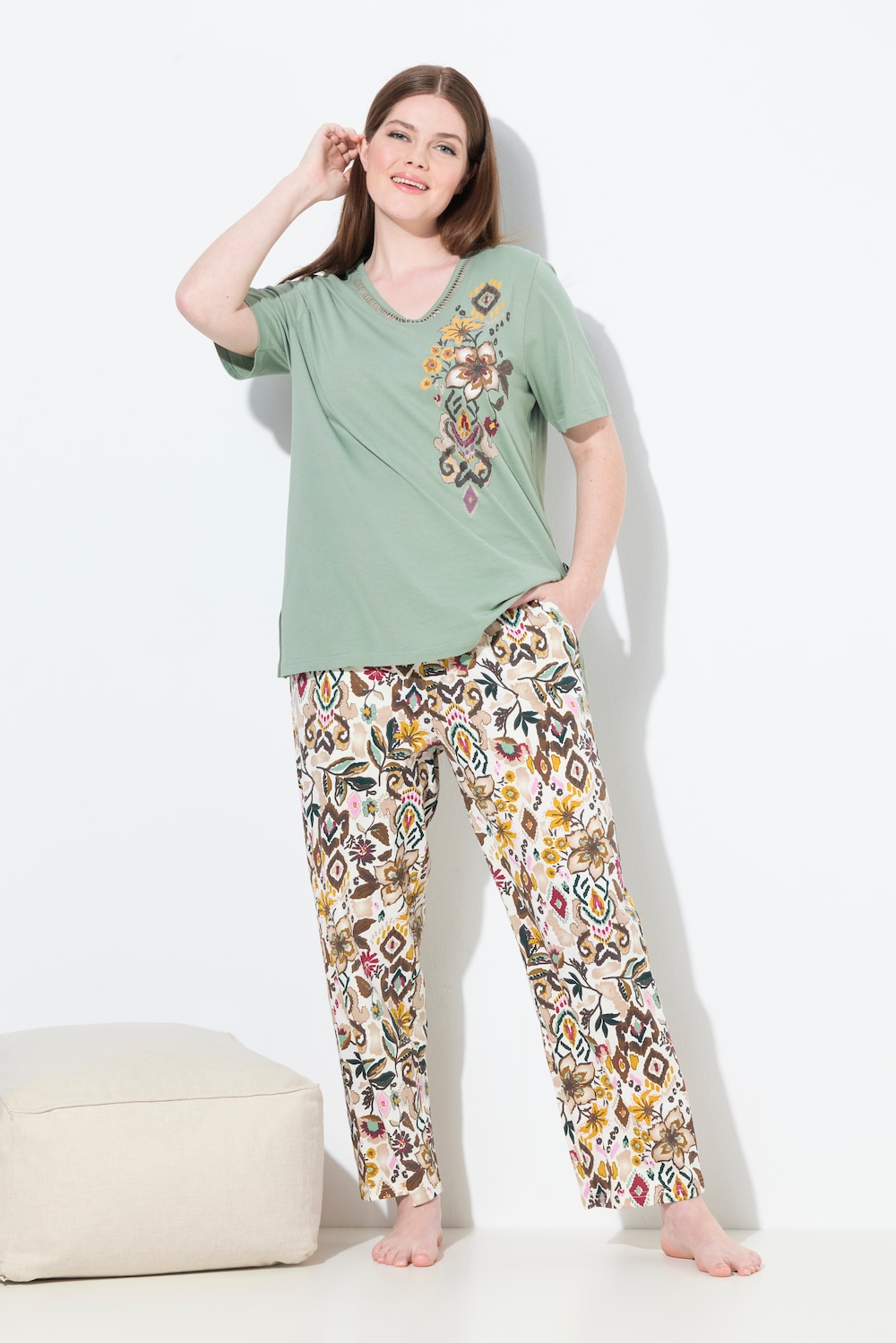 Pyjama, Blüten, V-Ausschnitt, Halbarm