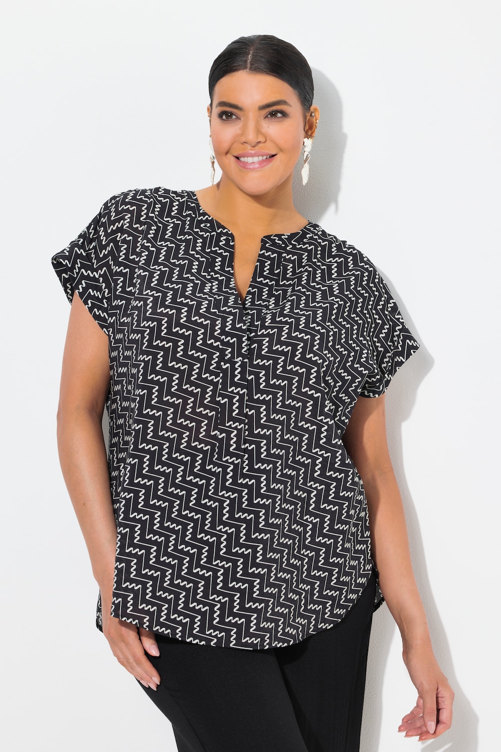 Thumbnail - Große Größen Tunikabluse, Damen, schwarz, Größe: 46/48, Viskose, Ulla Popken