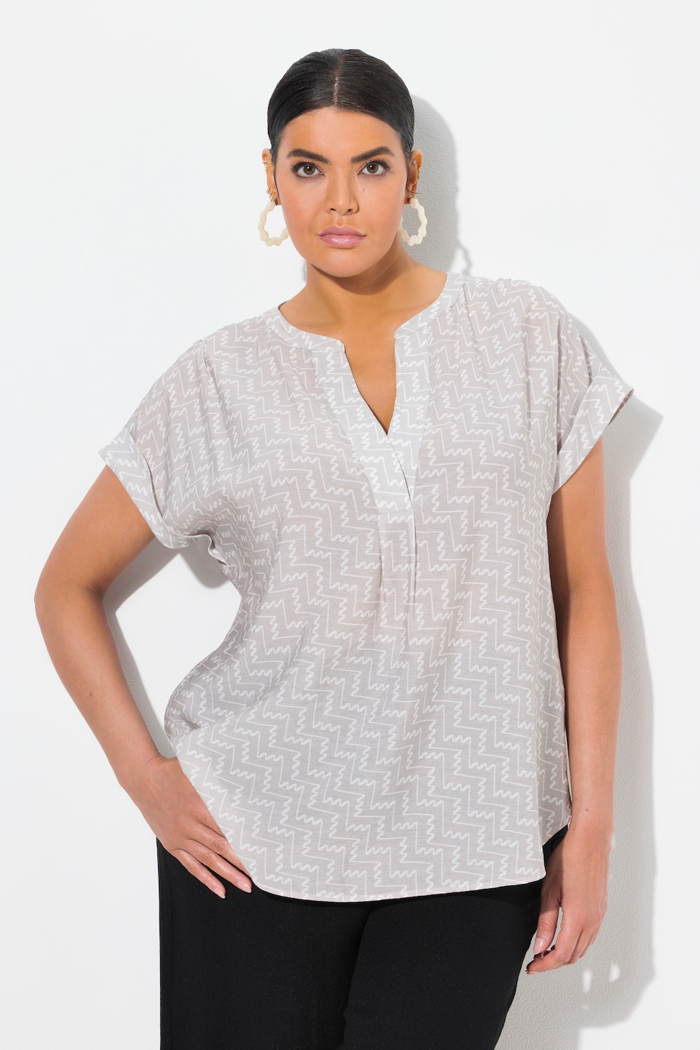 Große Größen Tunikabluse, Damen, grau, Größe: 62/64, Viskose, Ulla Popken