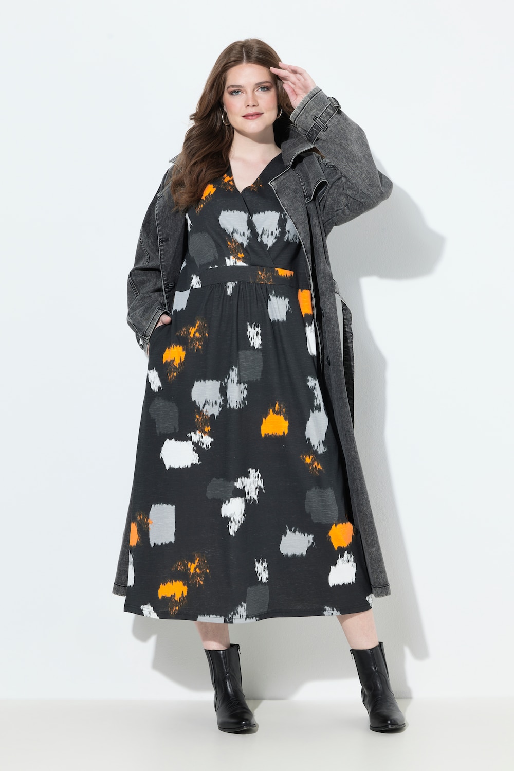 Maxi-jurk, grafische print, V-hals, 3/4-mouw