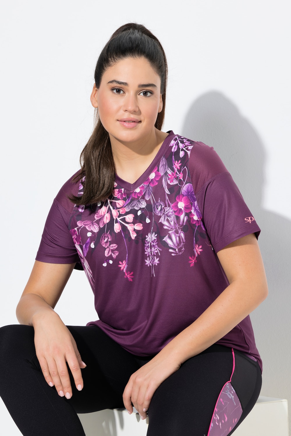 Funktionsshirt, Mesh-Einsätze, V-Ausschnitt, Halbarm