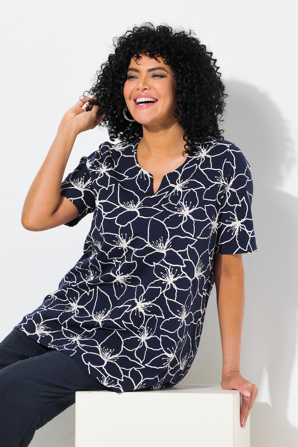 T-Shirt, Blüten, A-Linie, Tunika-Ausschnitt, Halbarm