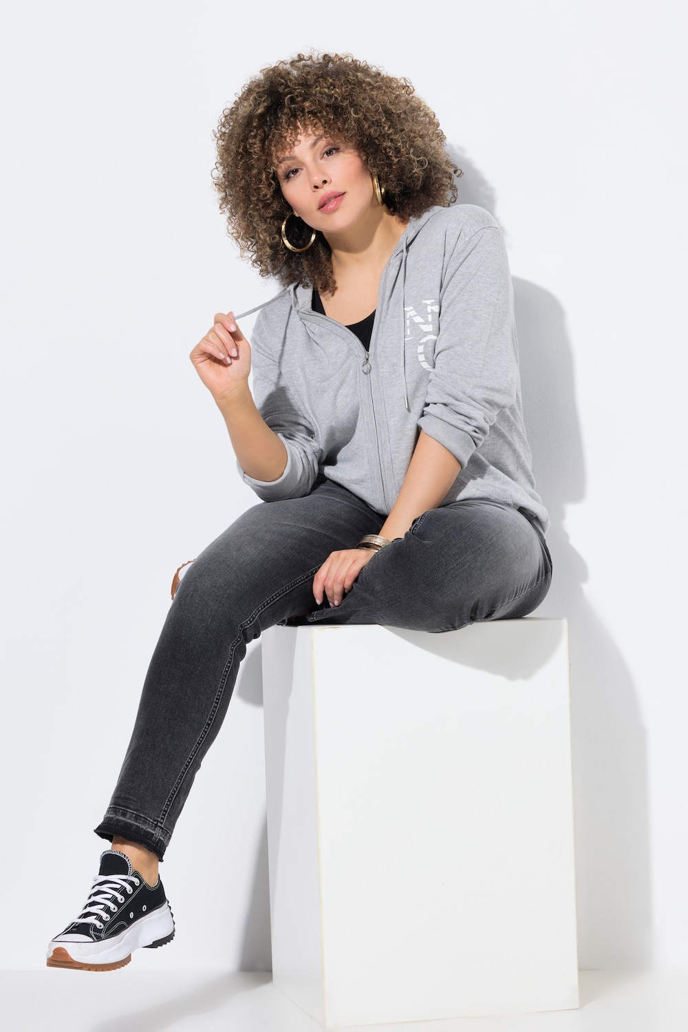 Jeans Sarah, Fransensaum, schmales Bein, Komfortbund