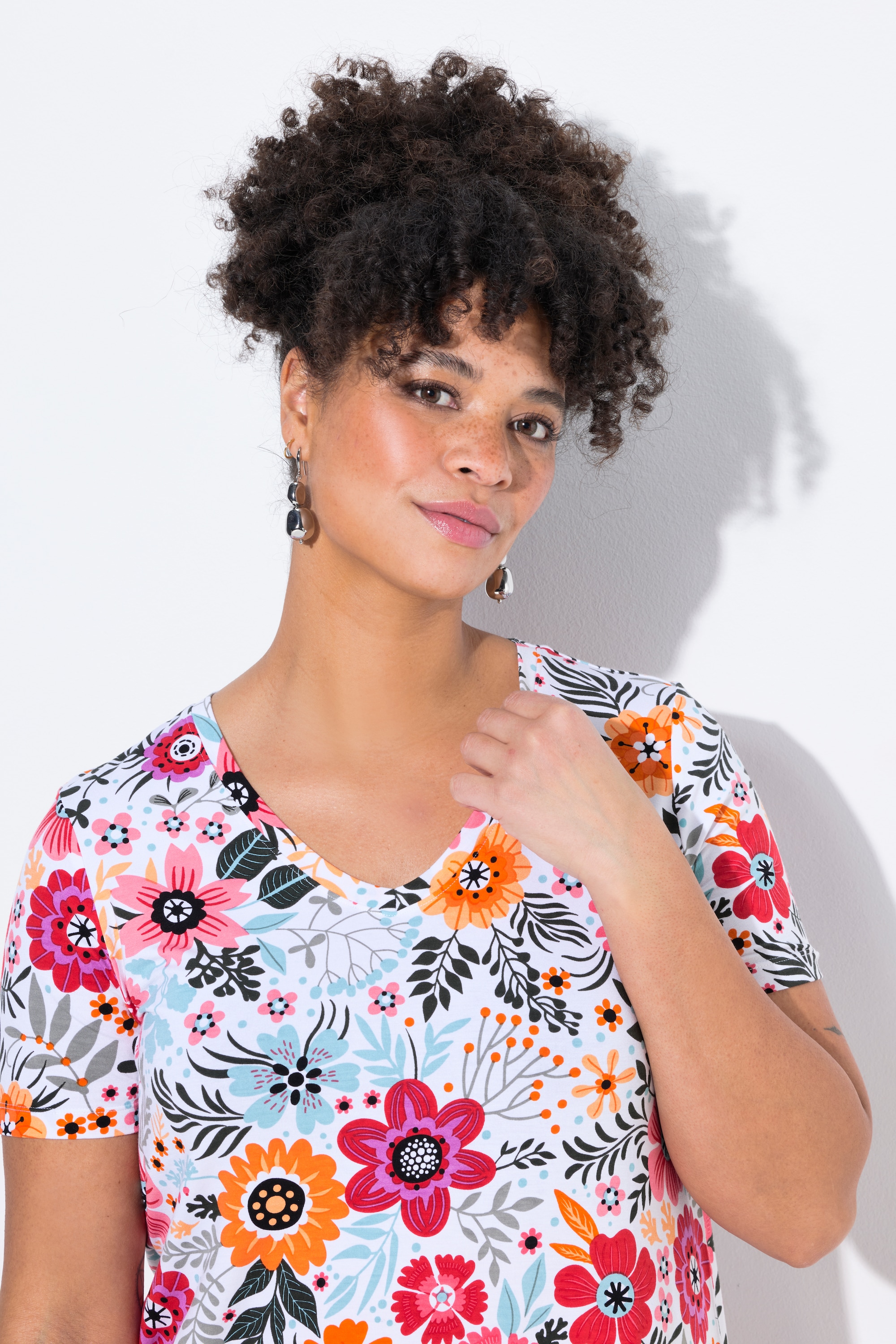 MIAMODA Damen große Größen T Shirt Blumenmuster Zipfelsaum 840838