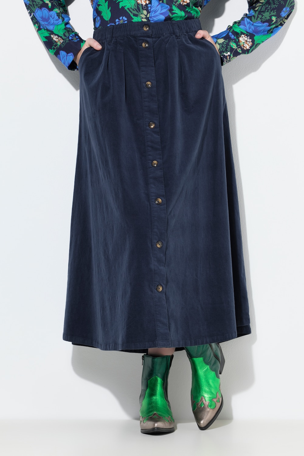 Große Größen Cord-Maxirock, Damen, blau, Größe: 54/56, Baumwolle, Ulla Popken