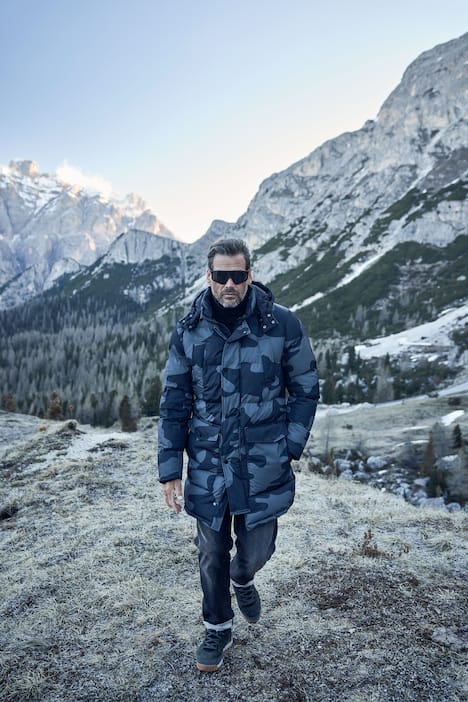 Parka matelassée JP 1880, capuche et cordon sous tunnel à la taille, imprimé camouflage - jusqu'au 7 XL