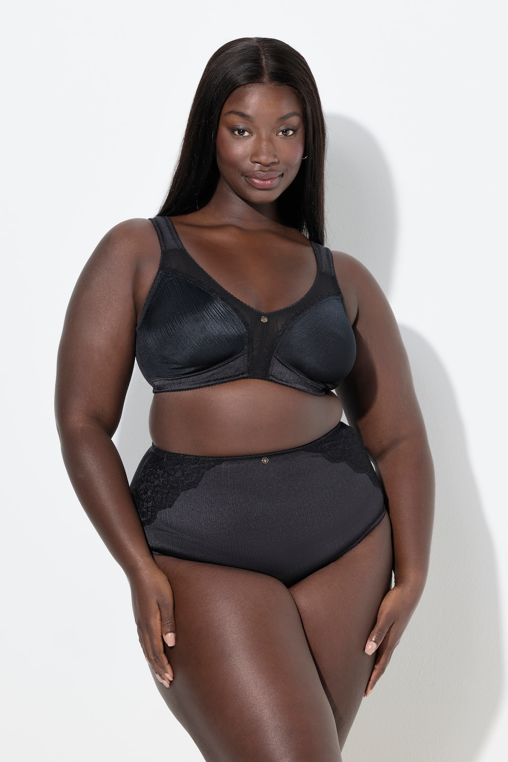 Große Größen Minimizer-BH, Damen, schwarz, Größe: 110F, Polyester/Synthetische Fasern/Elasthan, Ulla Popken