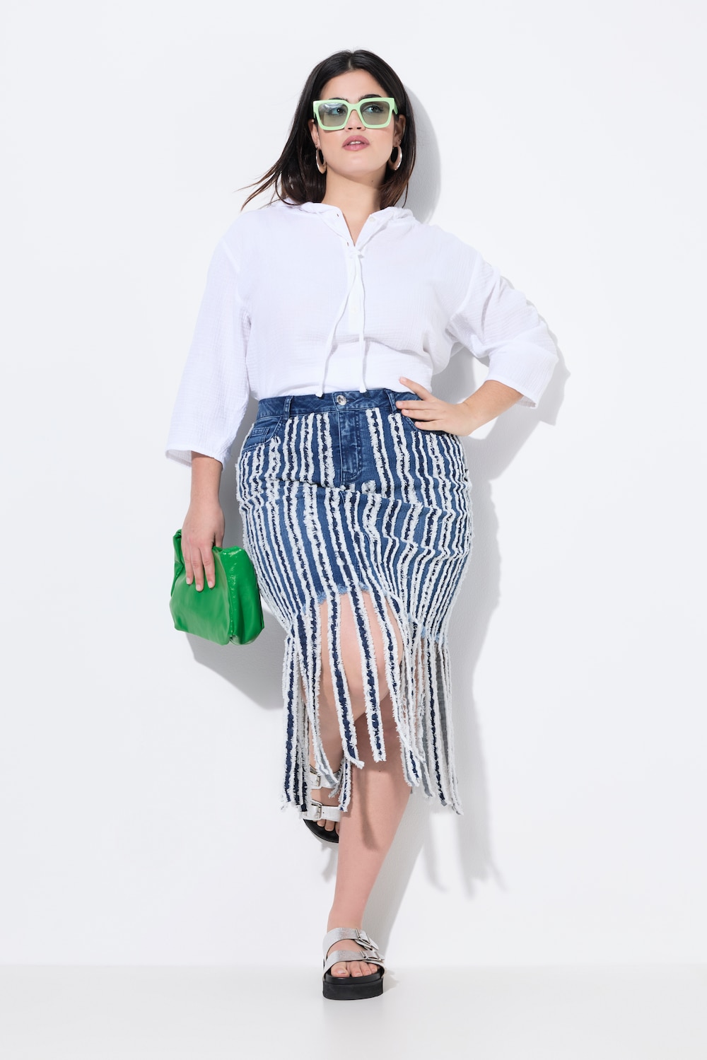 Kleid, A-Linie, Grafitti-Muster, Volants