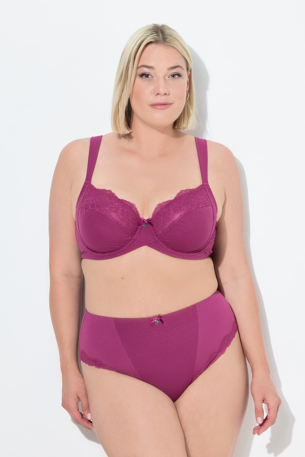 Thumbnail - Große Größen Bügel-BH, Damen, rot, Größe: 105D, Synthetische Fasern/Elasthan, Ulla Popken