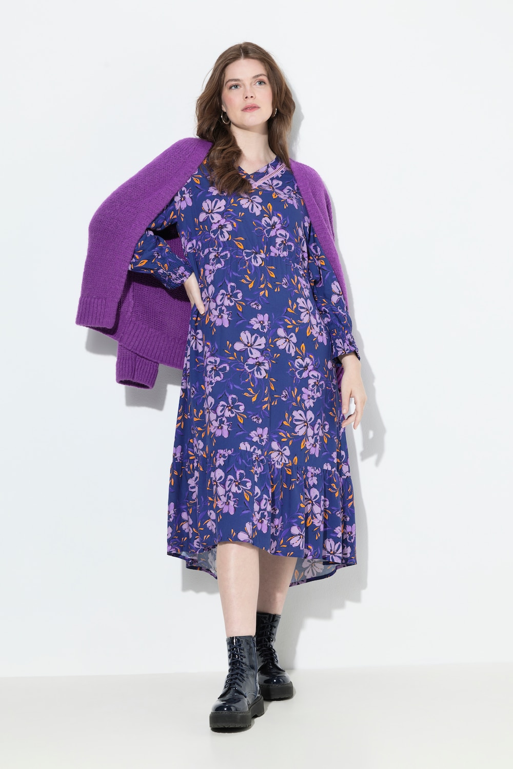 Midi-jurk, bloemen, A-lijn, V-hals, lange mouw
